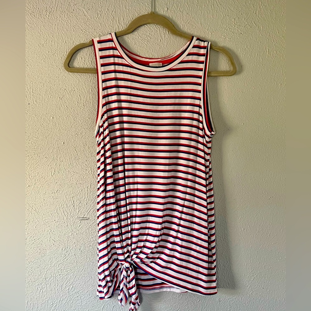 Cute Cupio Tie front Tank